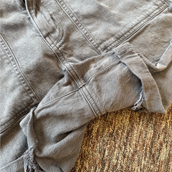 American Eagle Denim Tomgirl Short charcoal gray size 12 - Picture 7 of 10